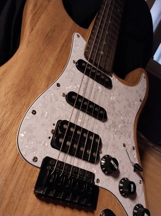 Guitarra customizada