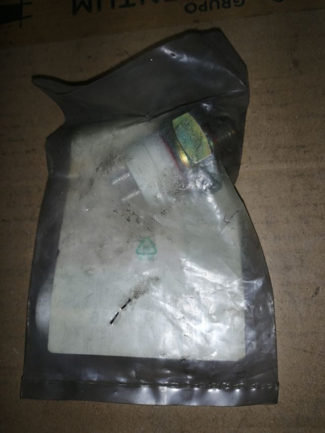 Mano contacto Renault