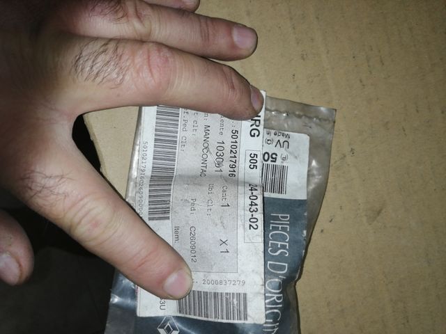 Mano contacto Renault