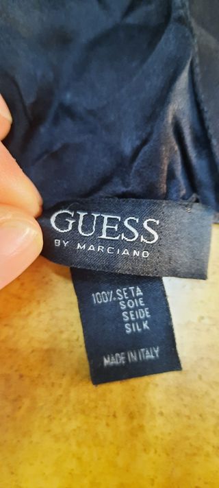 Guess foulard donna in pura seta 