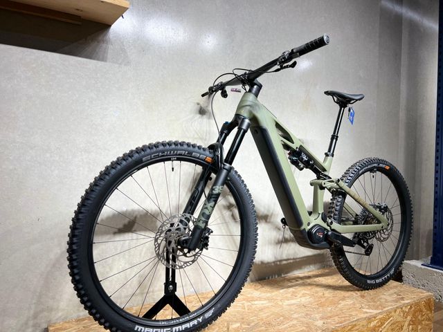 CUBE STEREO HYBRID ONE44 HPC TM 800 2025