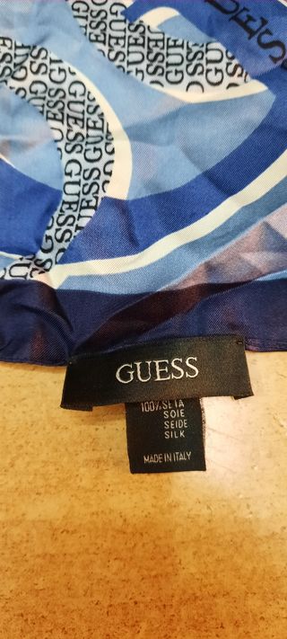 Guess foulard donna in pura seta 