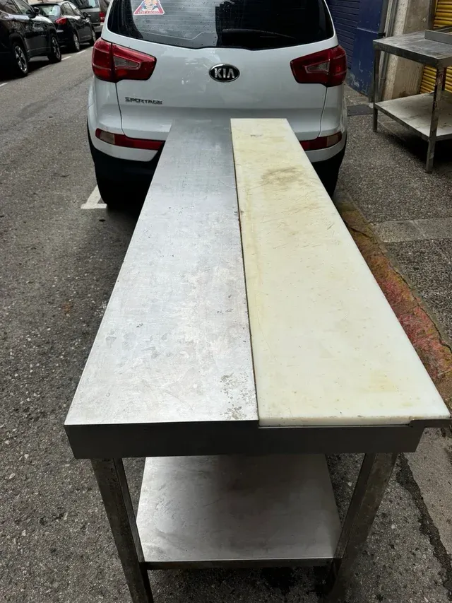 Mesa de acero inoxidable