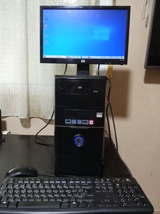 Pc de sobremesa rápido o computadora
