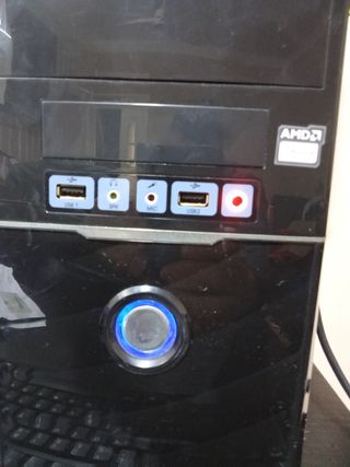 Pc de sobremesa rápido o computadora