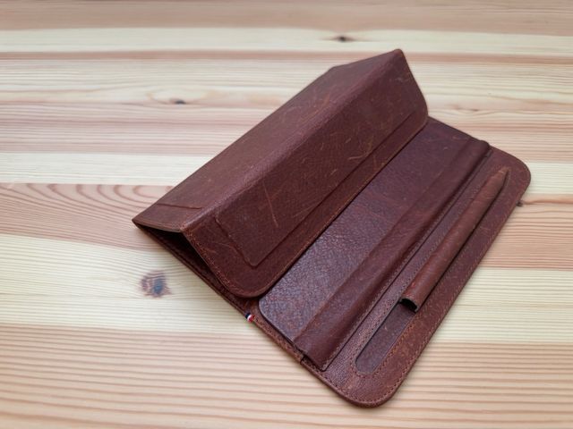 Funda de piel DECODED alta calidad para iPad