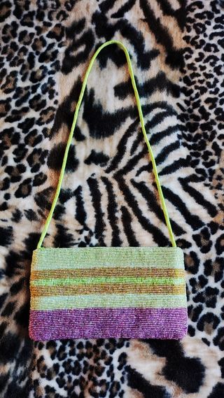 Bolso de fiesta de tela y abalorios 
