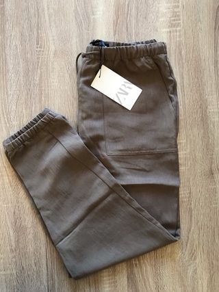 Pantalón jogger fluido de Zara
