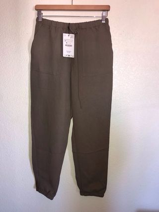 Pantalón jogger fluido de Zara