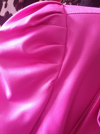 Vestido precioso fucsia para eventos