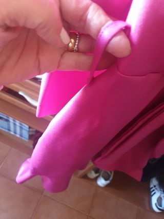 Vestido precioso fucsia para eventos