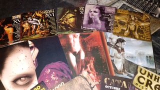 Lote 15 números Unholy Cross más 8 CDs.