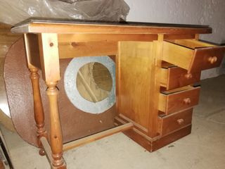 Mesa escritorio 4 cajones madera pino