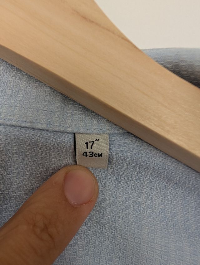 Camisa elegante hombre, en muy buenas condiciones