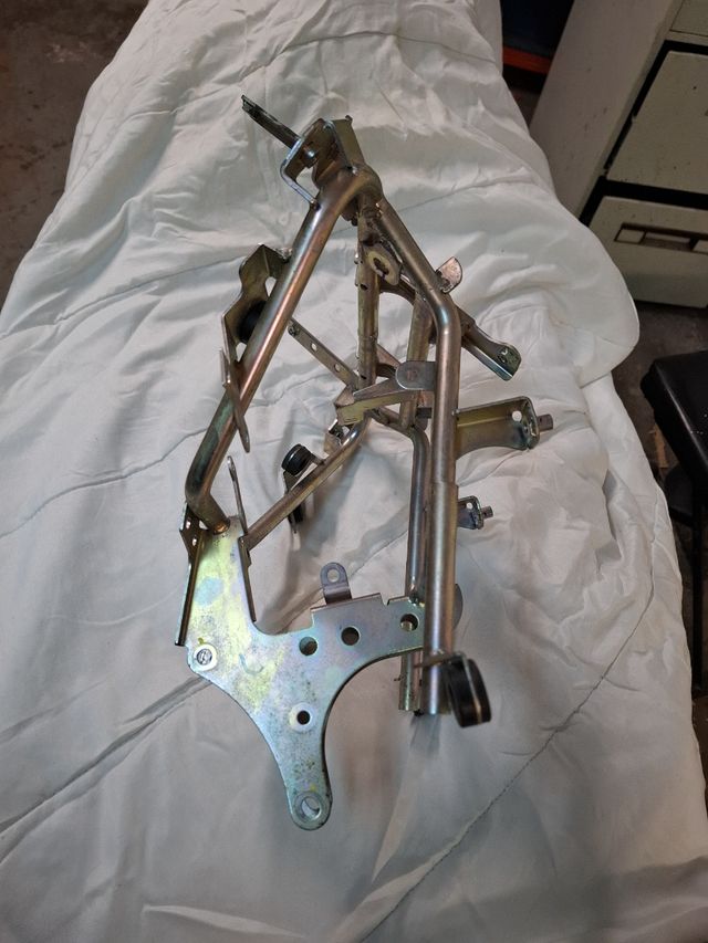 Araña honda forza 125