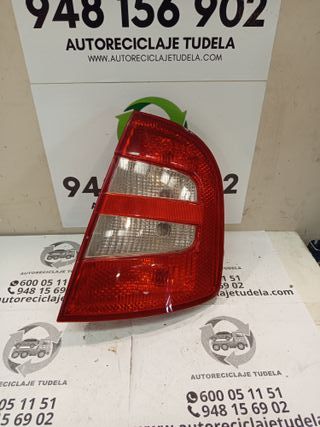 PILOTO TRASERO DERECHO SKODA FABIA 2001 6Y6945096B