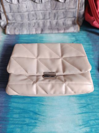 LOTE DE BOLSOS DE MUJER Nuevos 20€ no negociable!!