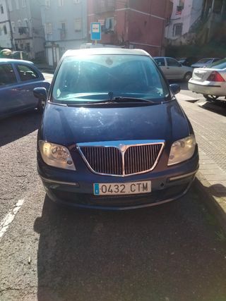 Lancia Phedra 2003