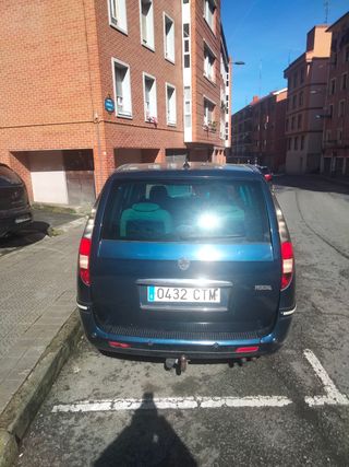 Lancia Phedra 2003