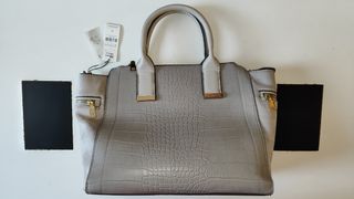 Bolso Gris Antelina y Polipiel Parfois 