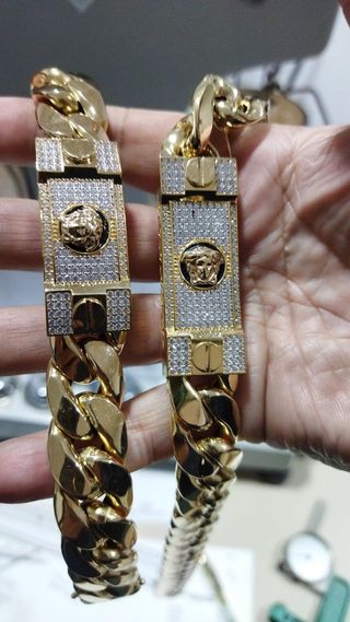 VENDO CONJUNTO VERSACE 18K ESCLAVA Y CADENA