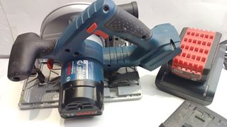 Sierra Circular BOSCH GKS 18V-57 G