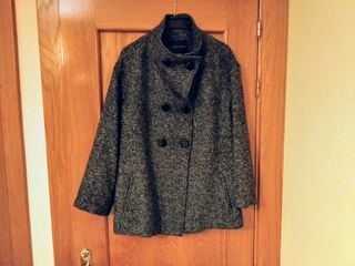 Chaquetón Dandara jaspeado. Talla 44.