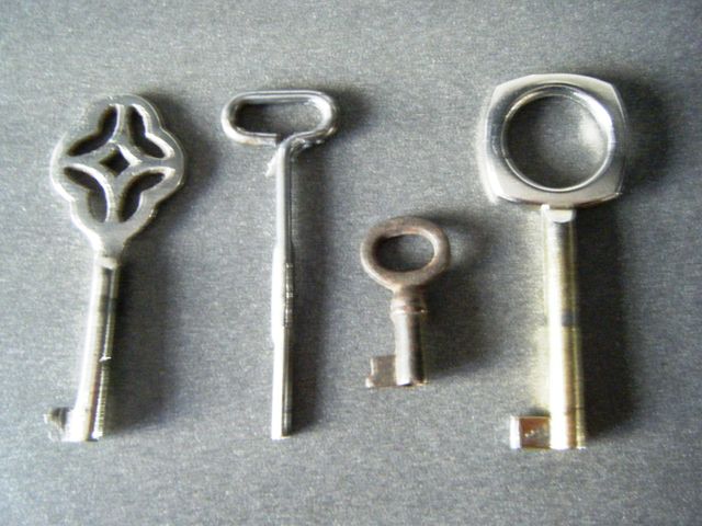 4 vecchie chiavi