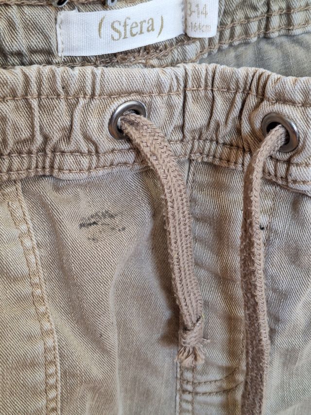 Pantalón cargo de niño, talla 13-14 marca Sfera