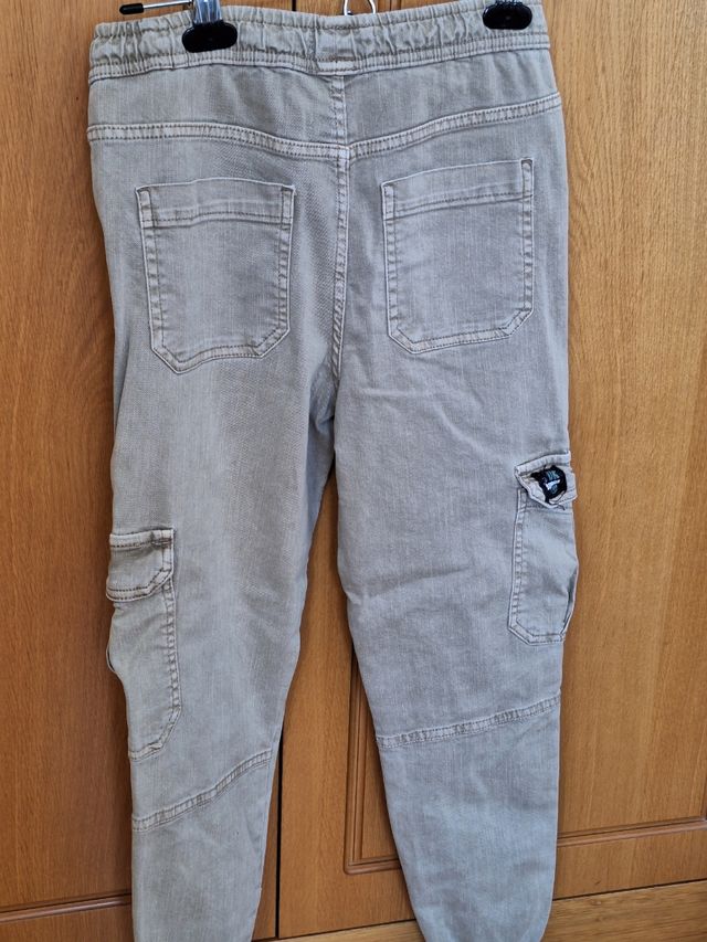 Pantalón cargo de niño, talla 13-14 marca Sfera