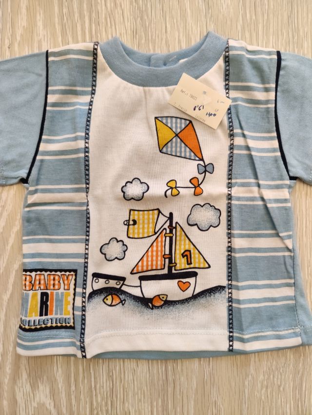 Camiseta de niño. Manga corta. Nueva.