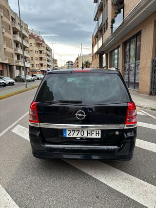 Opel Zafira-e Life 2012