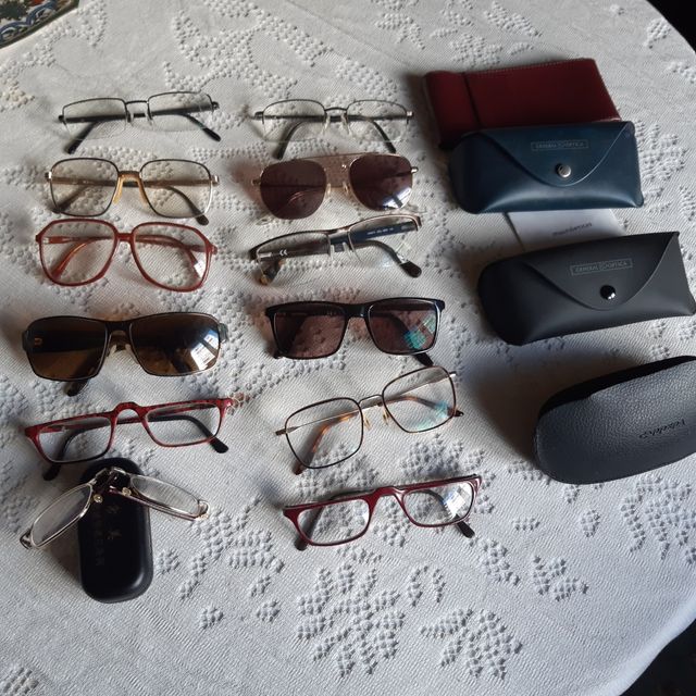 Lote 12 monturas y 4 estuches