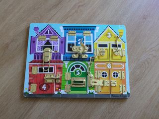 Tablero de pestillos Melissa and doug