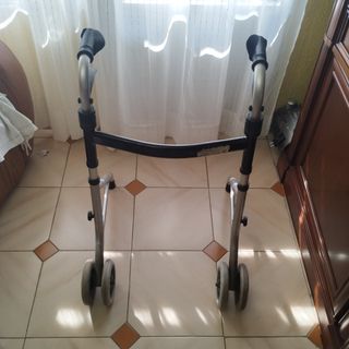 Andador plegable aluminio