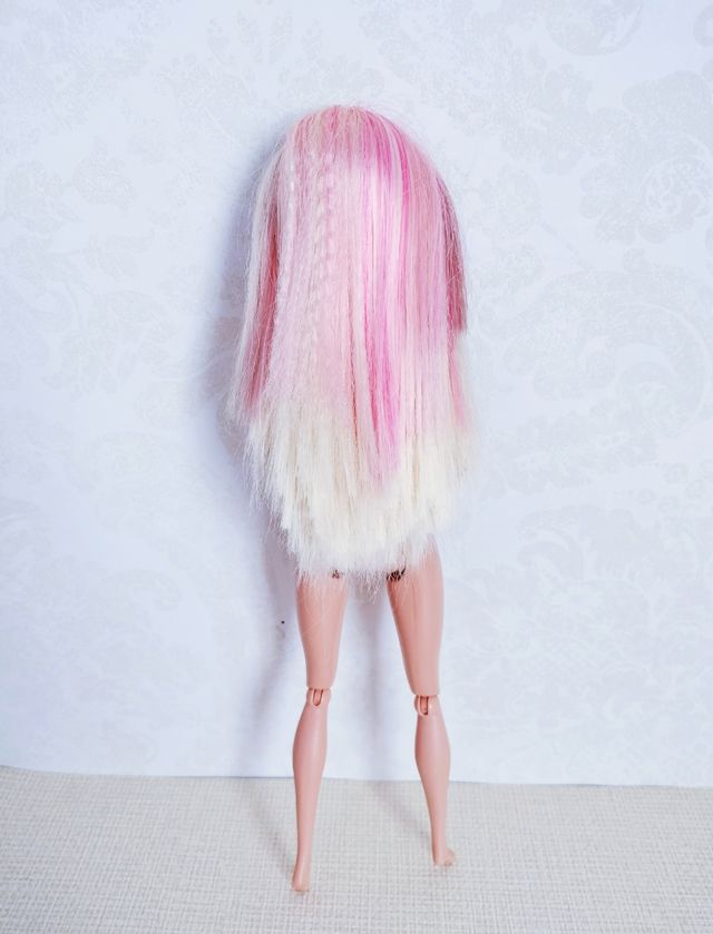 Barbie Style articulada