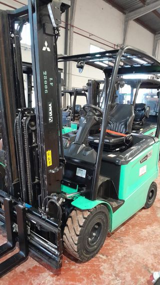 -2018-  CARRETILLA ELEVADORA ELECTRICA-2500KG..