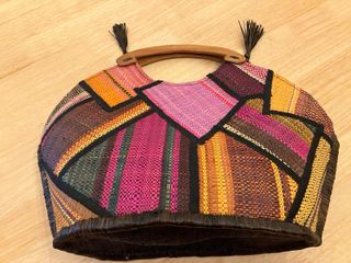 Bolso de rafia