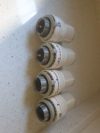 Cabeza termostatatica radiador