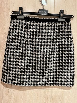 Falda corta zara