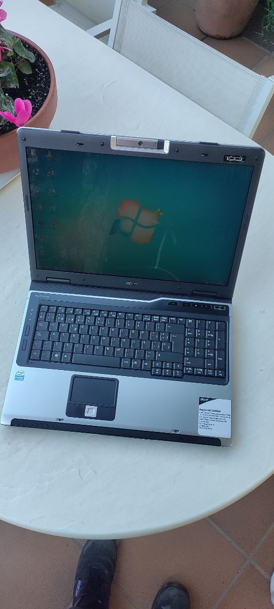 Computador portátil Acer 17"