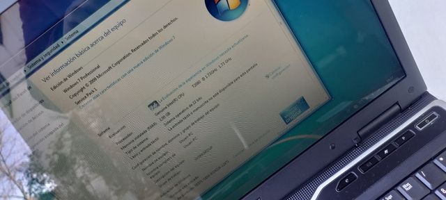 Computador portátil Acer 17"