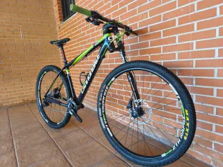 BICICLETA CANNONDALE F29 CARBON 4 .talla L