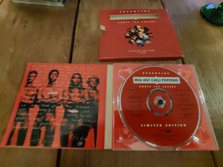Red Hot Chili Peppers "Under The Covers" lt. ed cd
