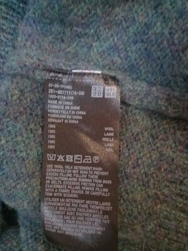 Jersey 100 por 100 lana Uniqlo S