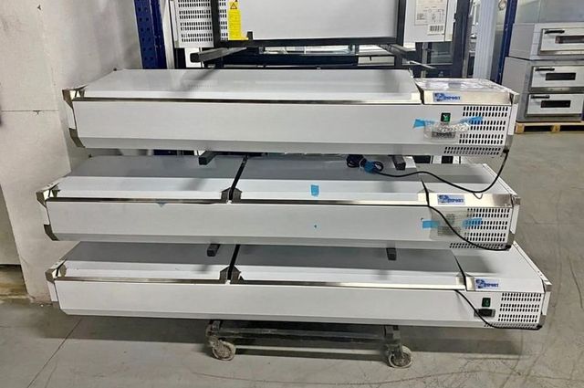 VITRINAS DE TAPAS. TLF 647980210