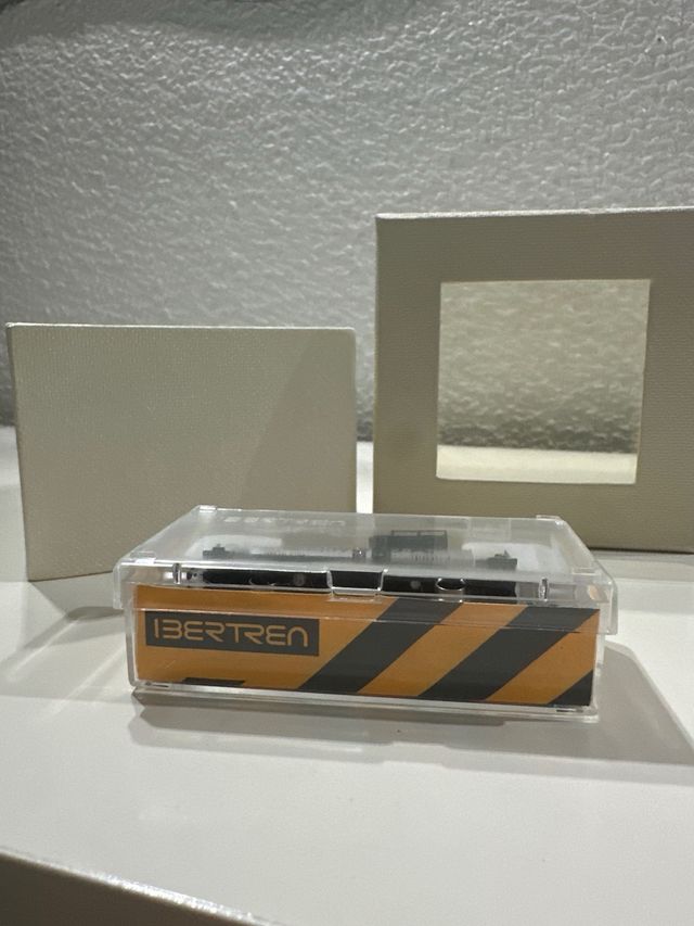 Vagon cisterna Campsa maqueta tren en su caja