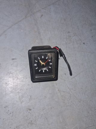 Reloj coche clásico 