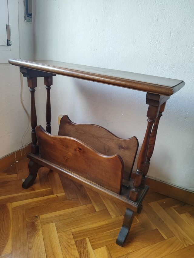 Armadietto per riviste antico