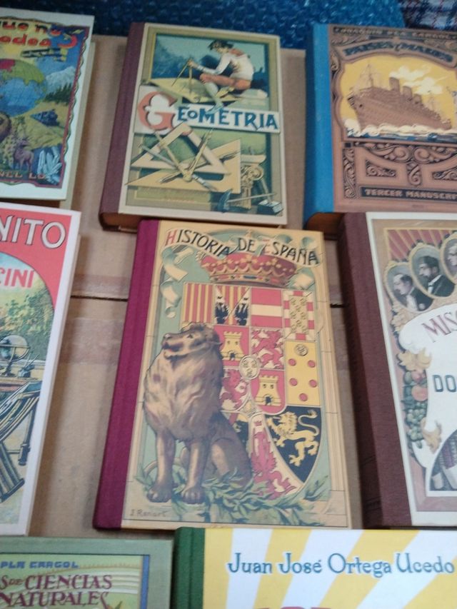 Libros a elegir 5 euros cada libro 